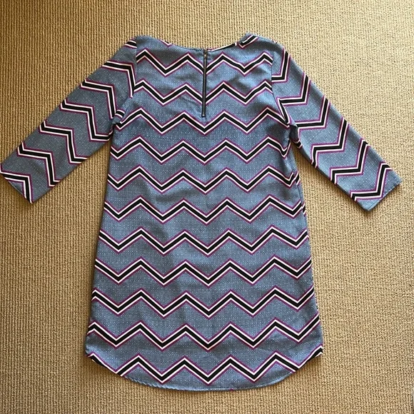 Chevron print 3/4 length sleeve dress S - Picture 3 of 3